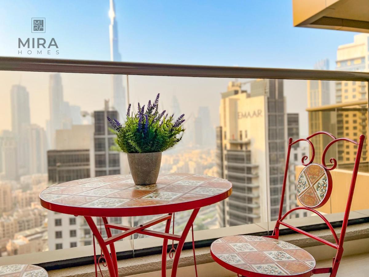 Mira Holiday Homes - Lovely Studio With Burj Khalifa View Dubái Exterior foto